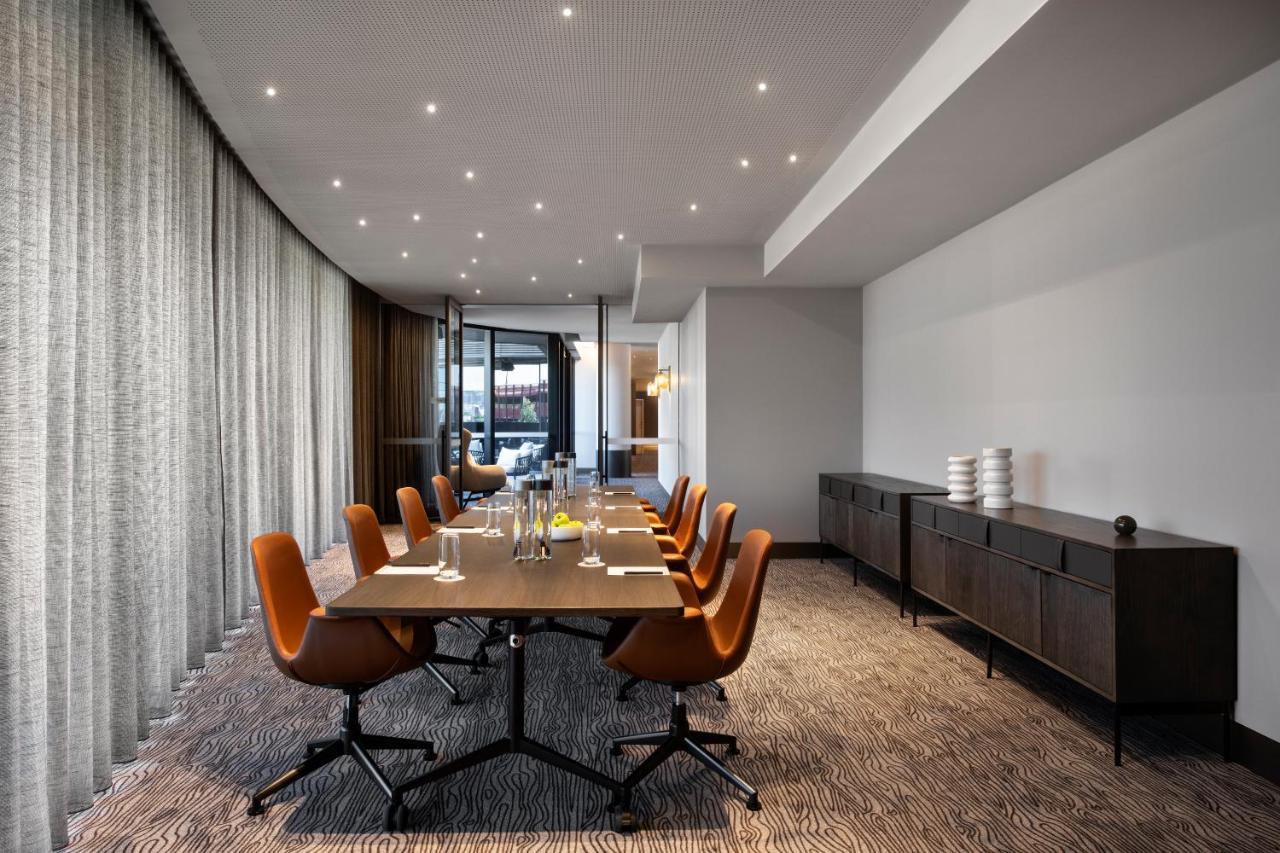 Melbourne Marriott Hotel Docklands Kültér fotó Meeting room