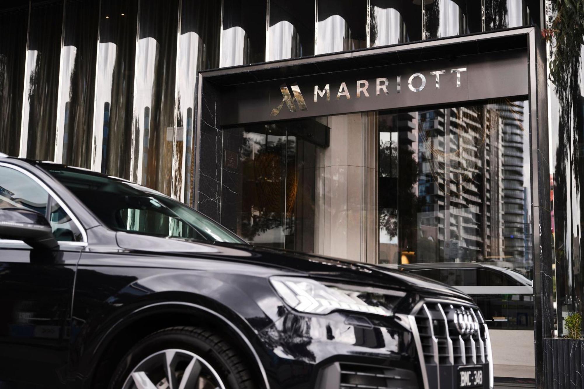 Melbourne Marriott Hotel Docklands Kültér fotó Marriott's Hotel in London